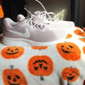 Women’s Nike Shoes